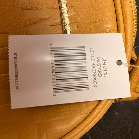 Vegan leather Maroon Cross body bag with adjustable strap - Picture 7 of 7